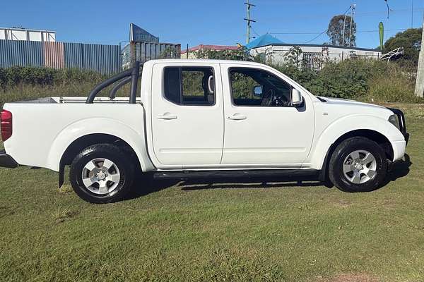 2010 Nissan Navara ST (4x4) D40 4X4