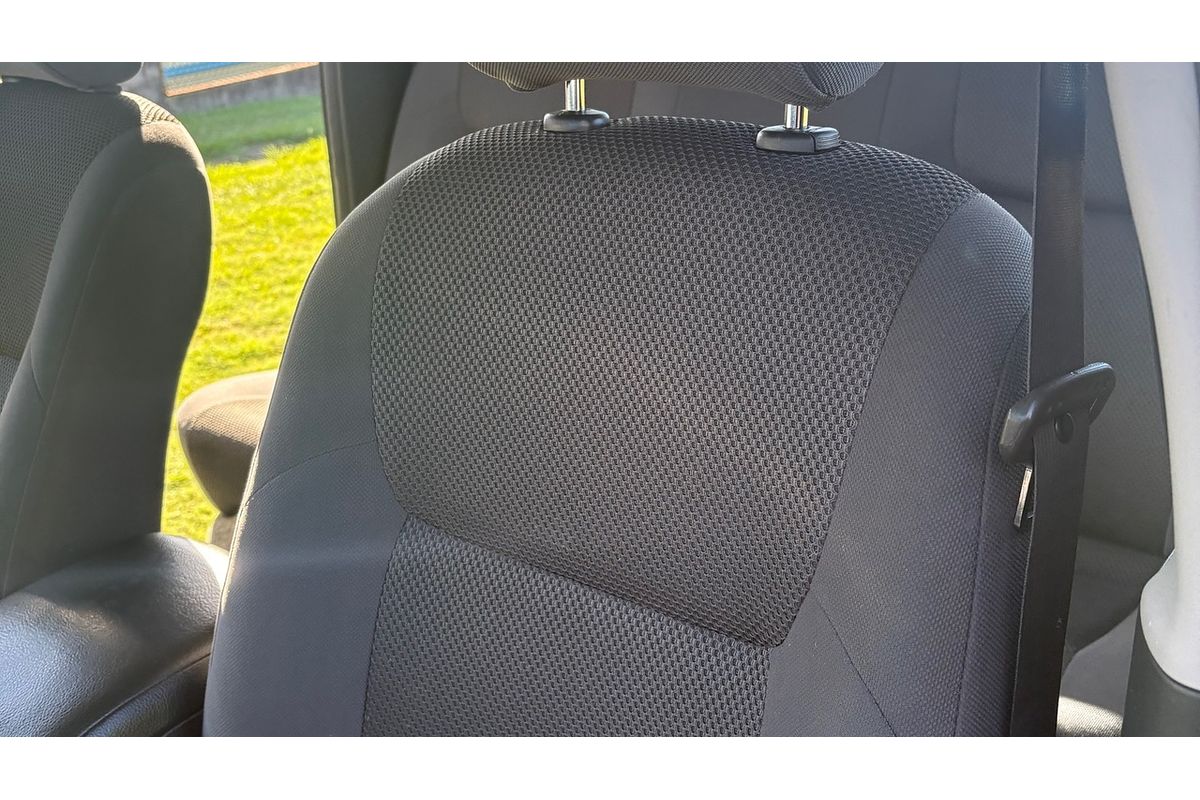 2010 Nissan Navara ST (4x4) D40 4X4