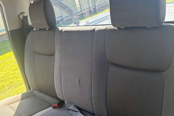 2010 Nissan Navara ST (4x4) D40 4X4