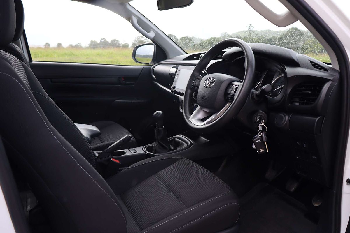 2024 Toyota Hilux SR GUN126R 4X4