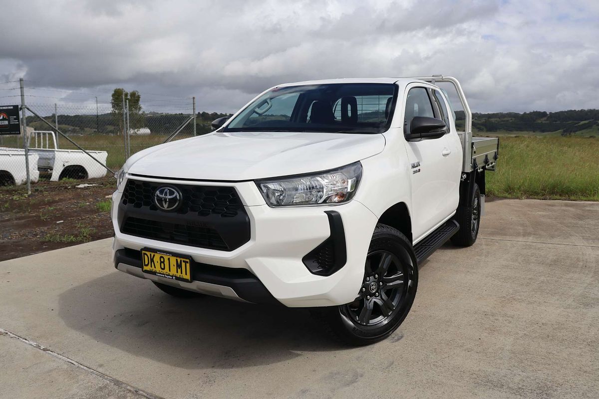 2024 Toyota Hilux SR GUN126R 4X4