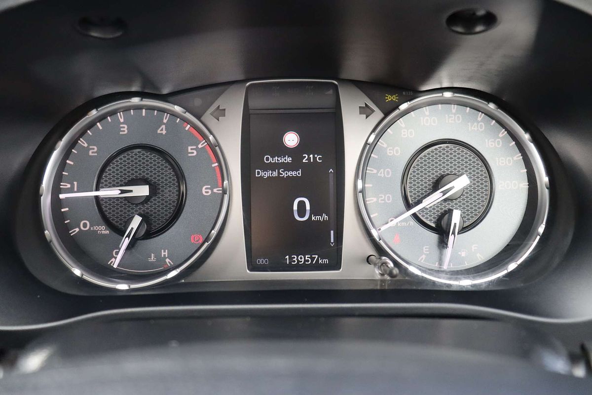 2024 Toyota Hilux SR GUN126R 4X4