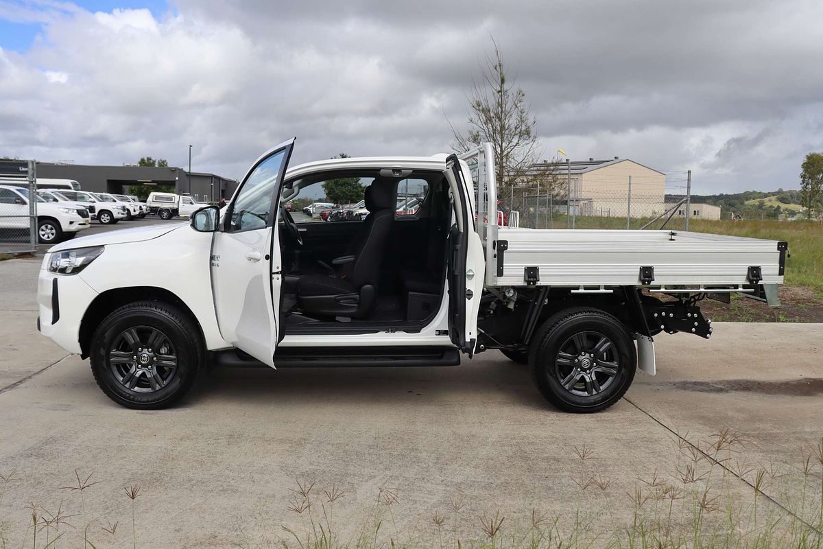 2024 Toyota Hilux SR GUN126R 4X4
