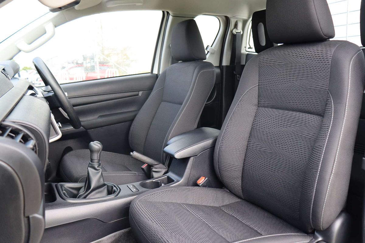 2024 Toyota Hilux SR GUN126R 4X4