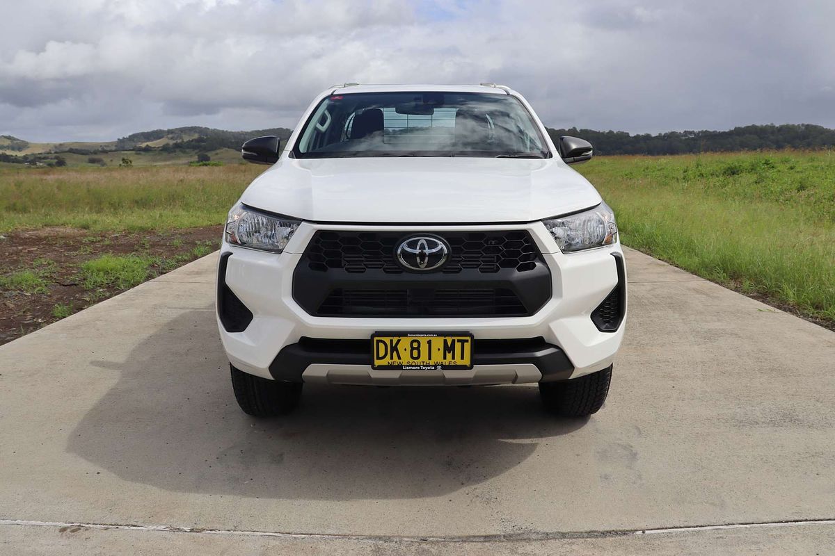 2024 Toyota Hilux SR GUN126R 4X4