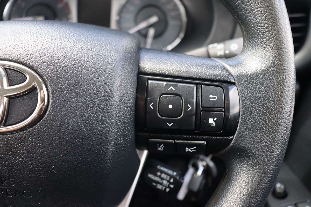 2024 Toyota Hilux SR GUN126R 4X4