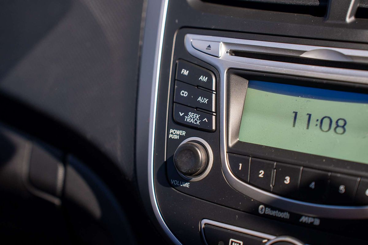 2012 Hyundai Accent Active RB