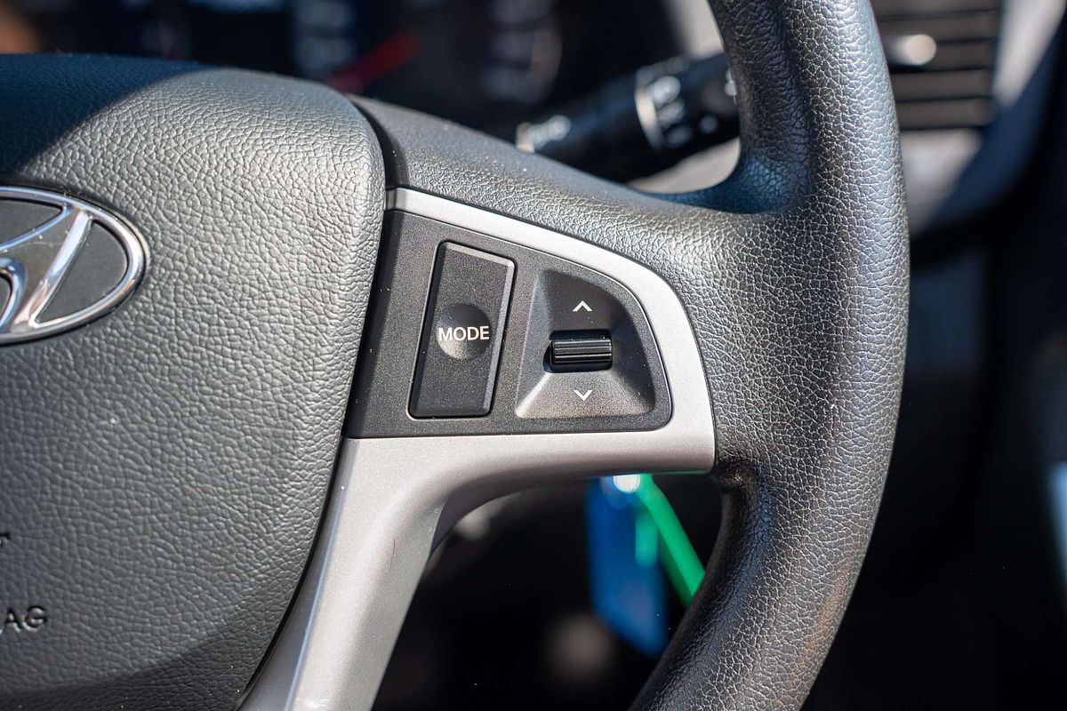2012 Hyundai Accent Active RB