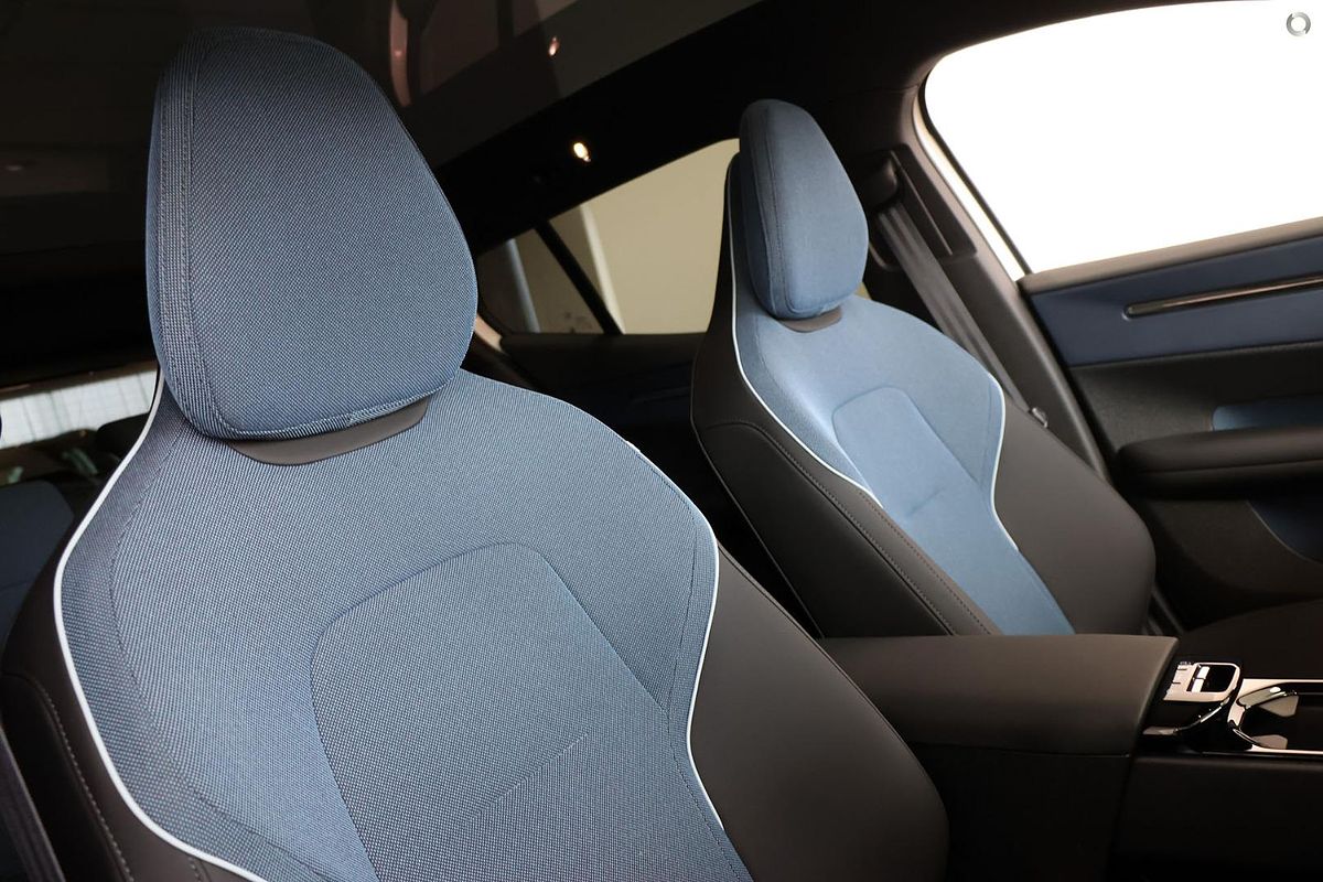2025 Volvo EX30 Twin Motor Performance Ultra