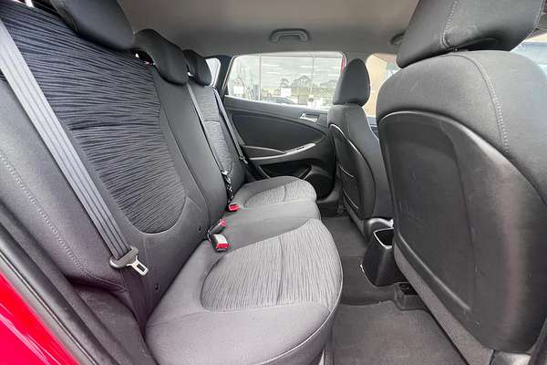 2017 Hyundai Accent Active RB4