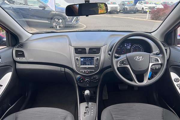 2017 Hyundai Accent Active RB4