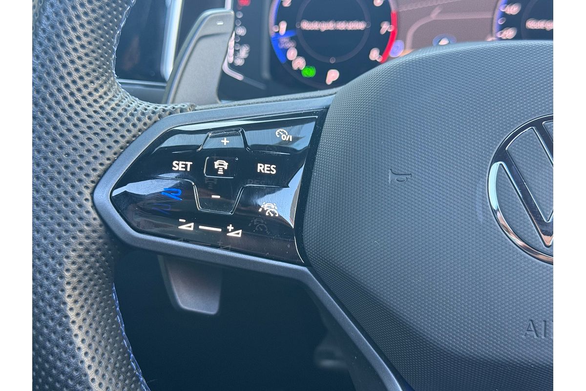 2023 Volkswagen T-Roc R Grid Edition D11