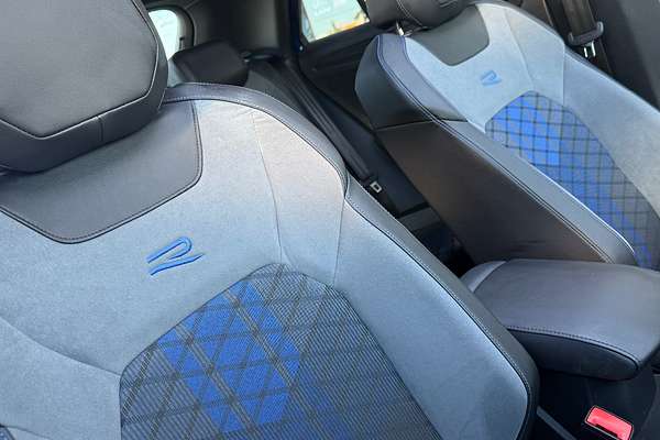 2023 Volkswagen T-Roc R Grid Edition D11