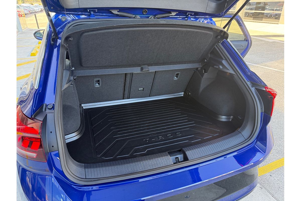 2023 Volkswagen T-Roc R Grid Edition D11