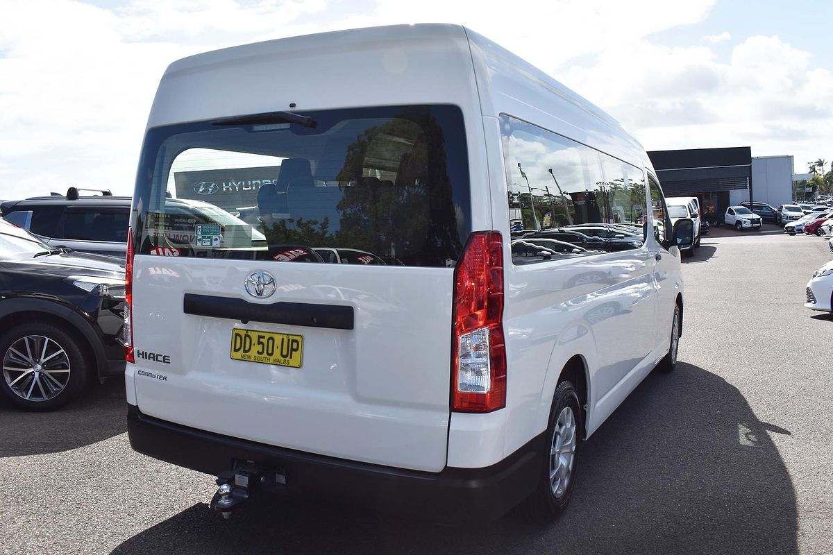 2022 Toyota Hiace Commuter GDH322R