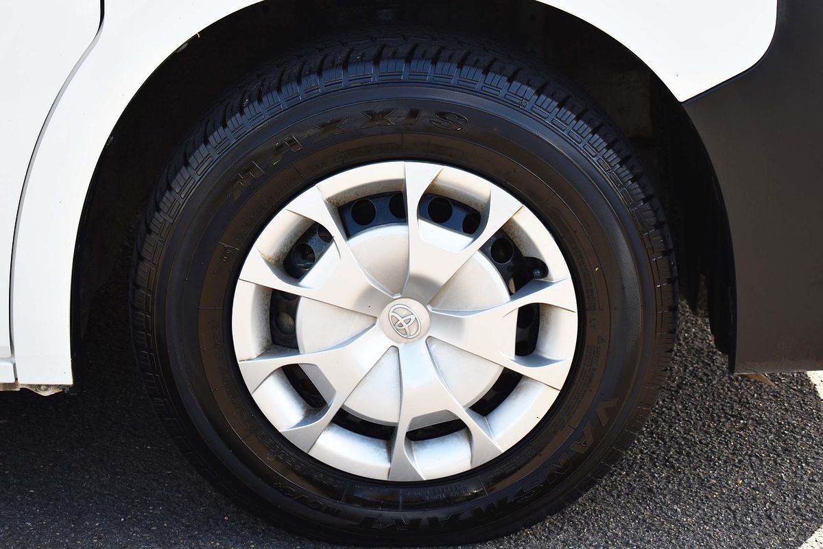 2022 Toyota Hiace Commuter GDH322R