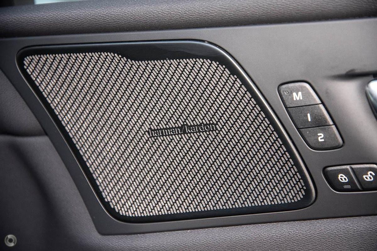 2024 Volvo XC60 Ultra B5 Bright
