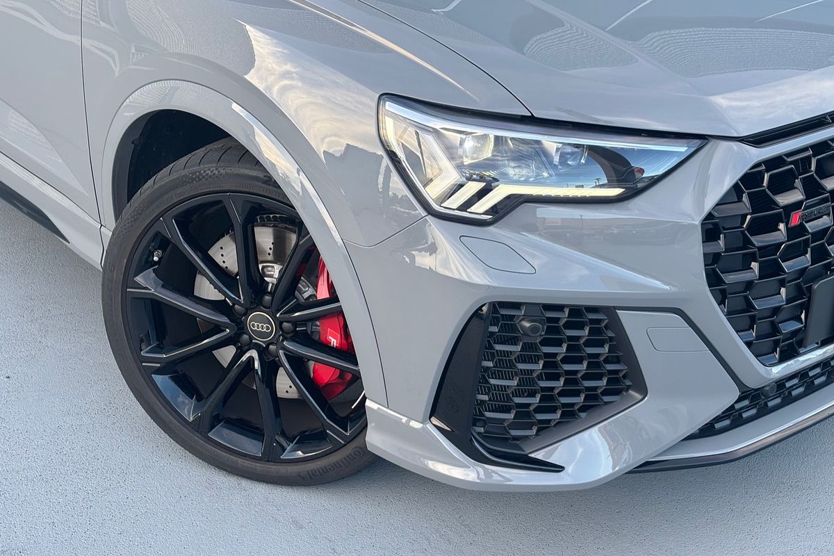 2024 Audi RS Q3  F3