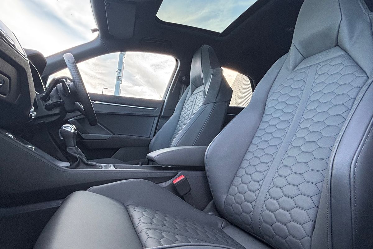 2024 Audi RS Q3  F3