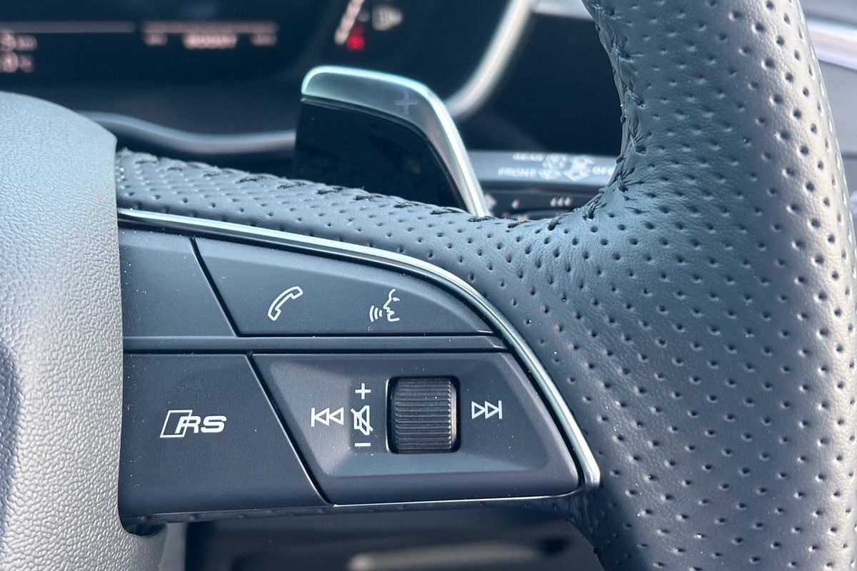 2024 Audi RS Q3  F3