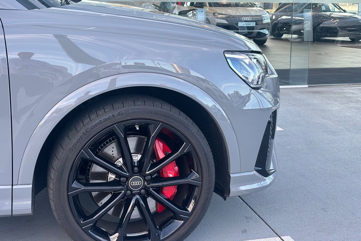 2024 Audi RS Q3  F3