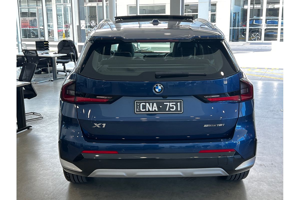 2023 BMW X1 sDrive18i U11