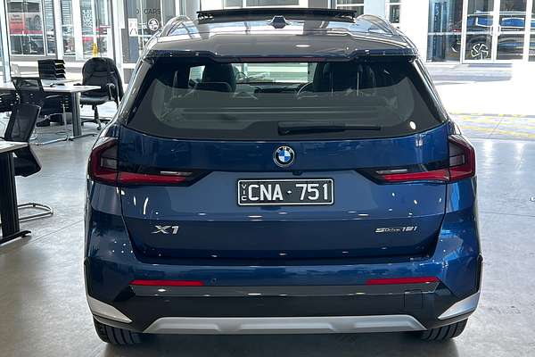 2023 BMW X1 sDrive18i U11