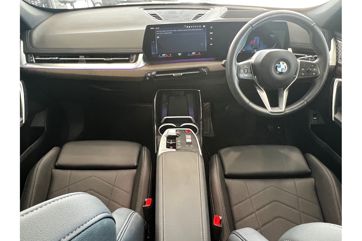 2023 BMW X1 sDrive18i U11