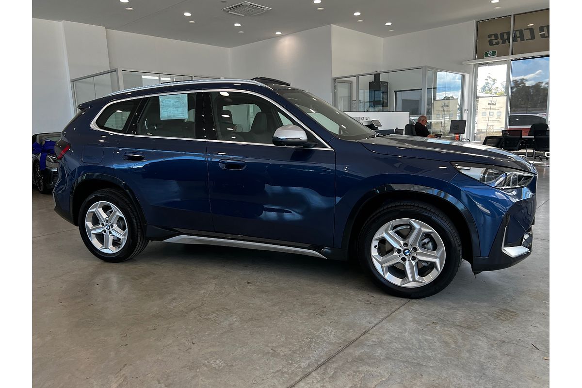 2023 BMW X1 sDrive18i U11