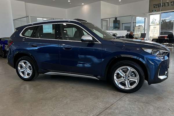 2023 BMW X1 sDrive18i U11
