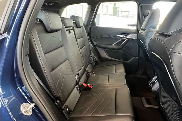 2023 BMW X1 sDrive18i U11