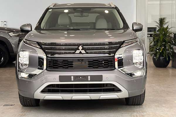 2022 Mitsubishi Outlander PHEV Exceed ZM
