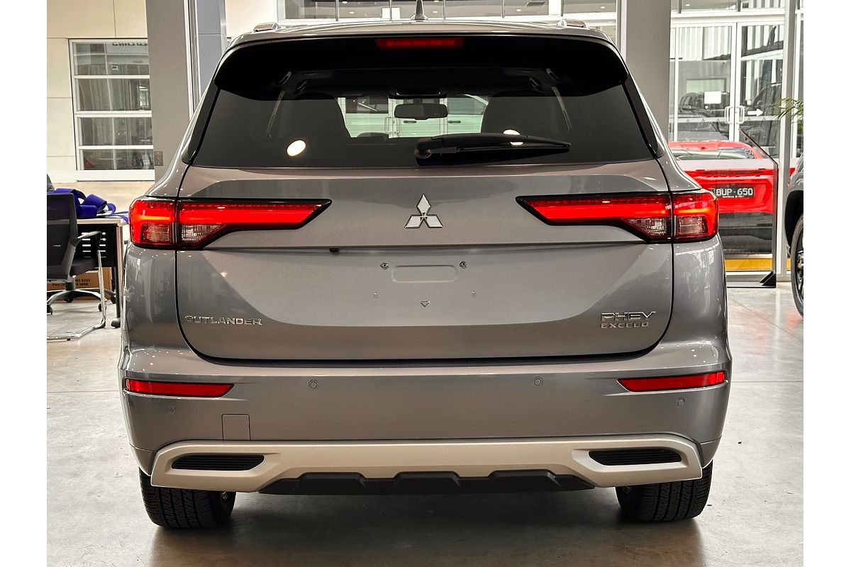 2022 Mitsubishi Outlander PHEV Exceed ZM