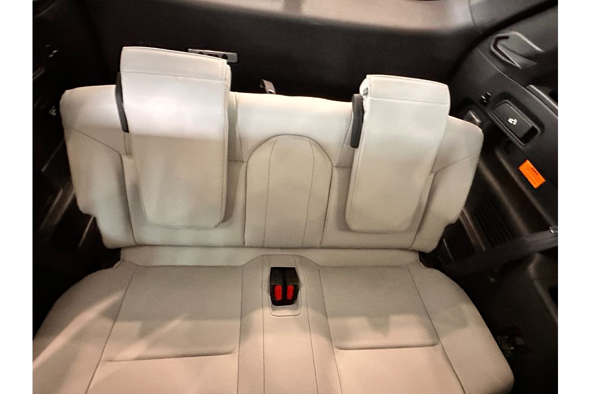 2022 Mitsubishi Outlander PHEV Exceed ZM