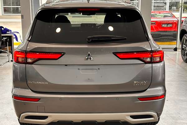 2022 Mitsubishi Outlander PHEV Exceed ZM