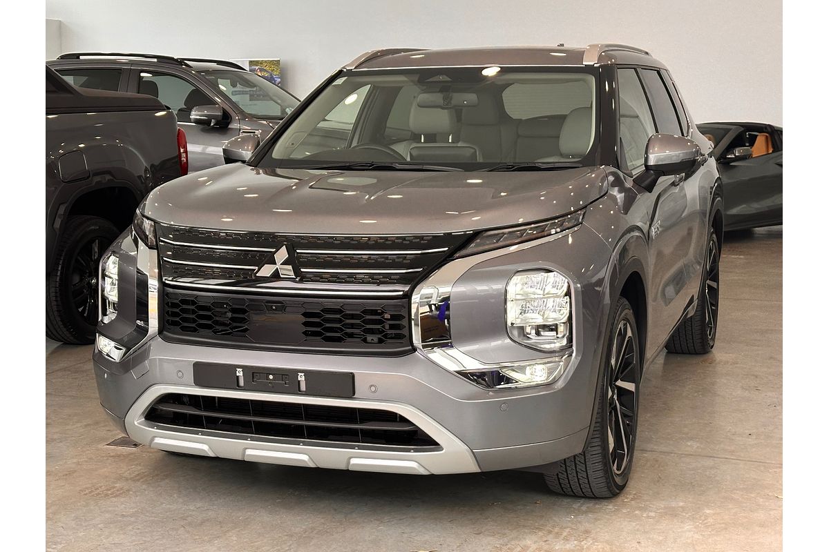 2022 Mitsubishi Outlander PHEV Exceed ZM