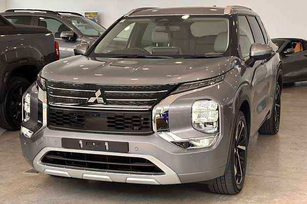 2022 Mitsubishi Outlander PHEV Exceed ZM