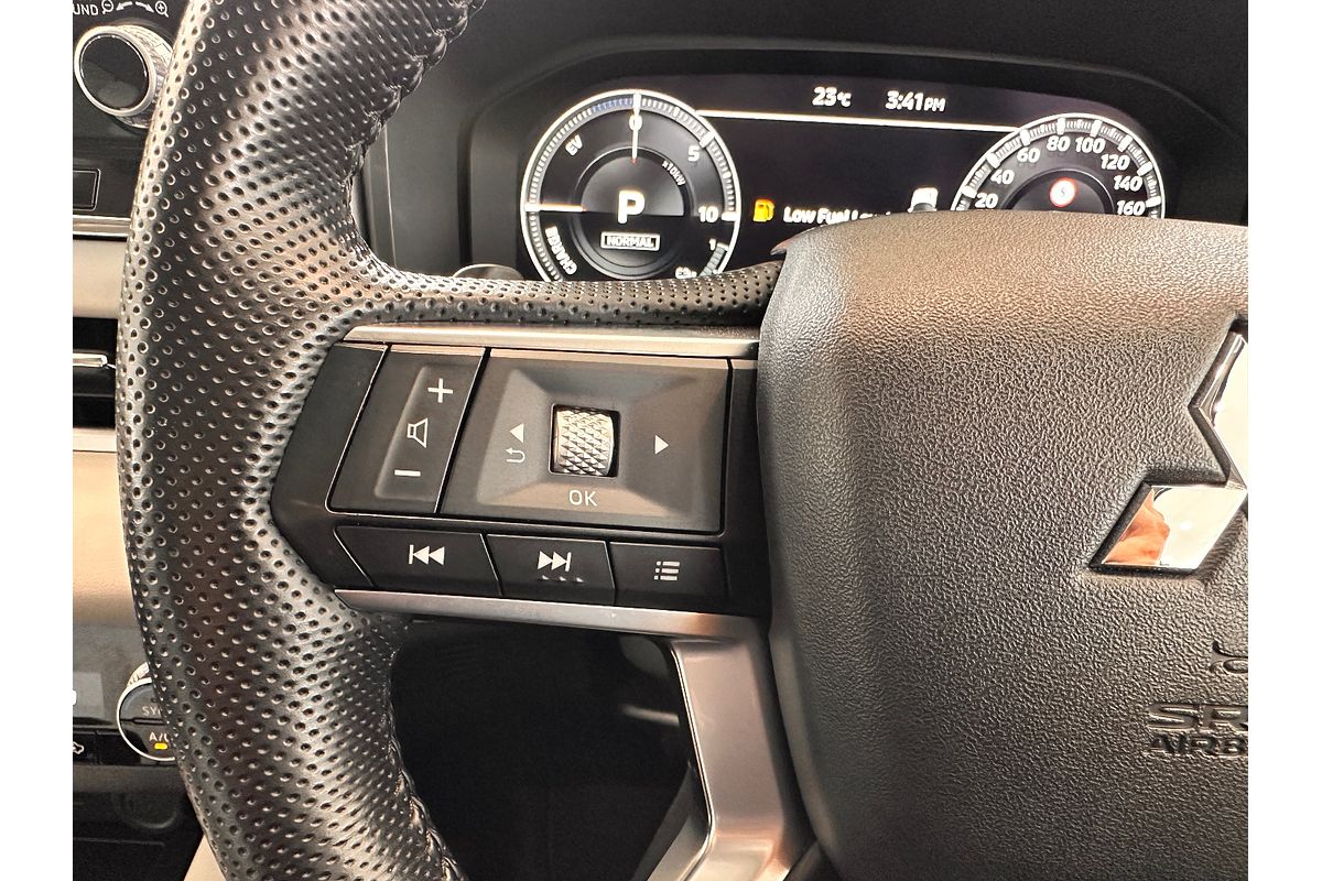 2022 Mitsubishi Outlander PHEV Exceed ZM