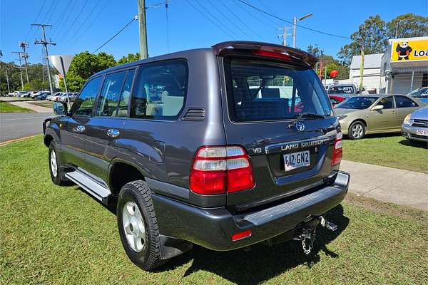 2005 Toyota Landcruiser GXL UZJ100R