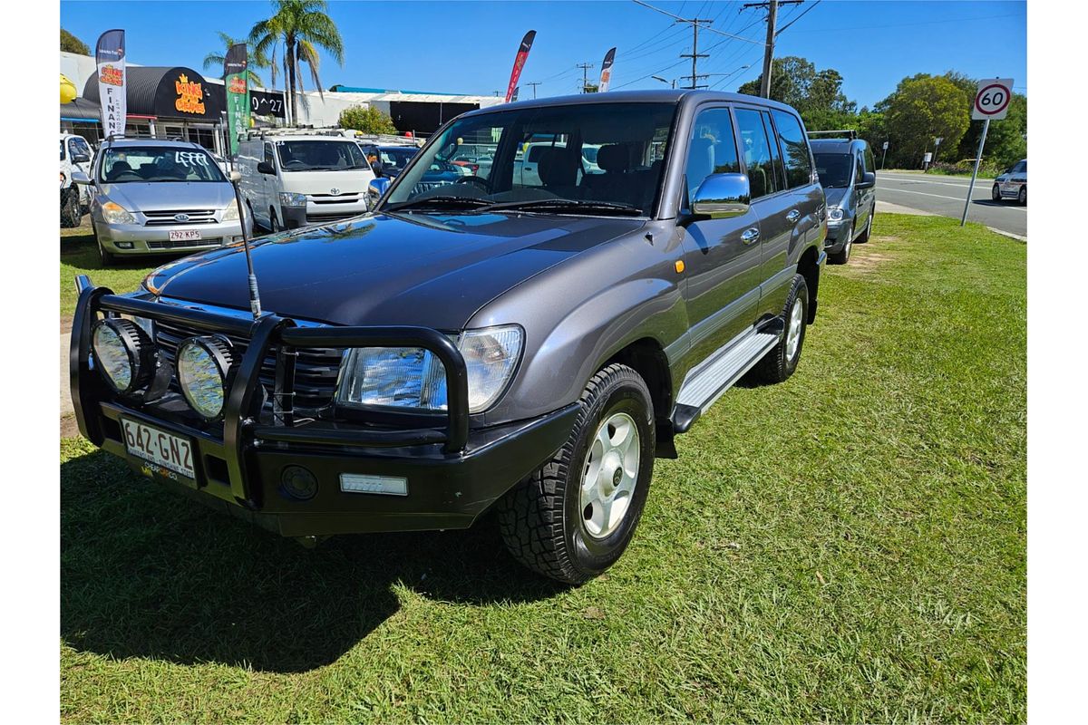 2005 Toyota Landcruiser GXL UZJ100R