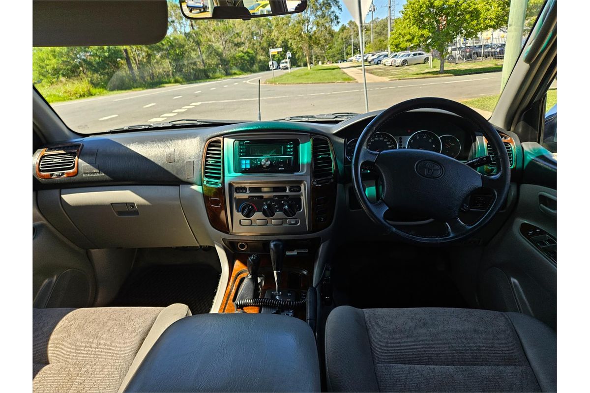 2005 Toyota Landcruiser GXL UZJ100R