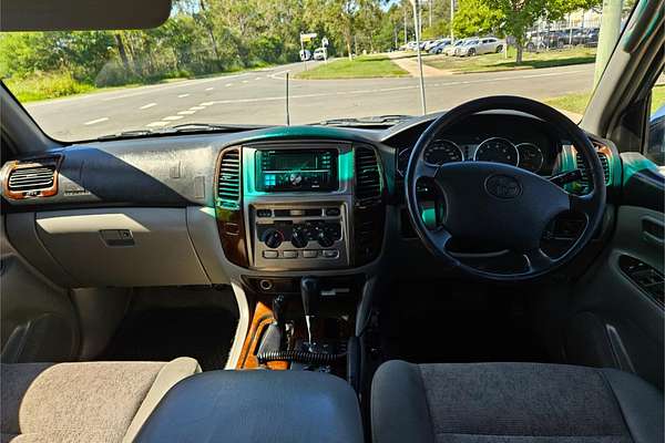 2005 Toyota Landcruiser GXL UZJ100R