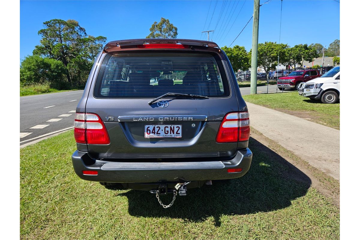 2005 Toyota Landcruiser GXL UZJ100R
