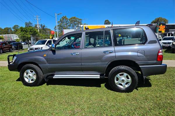 2005 Toyota Landcruiser GXL UZJ100R