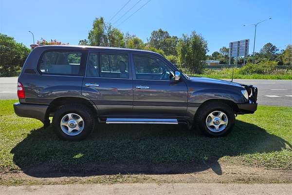 2005 Toyota Landcruiser GXL UZJ100R