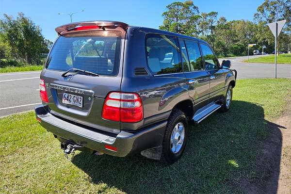 2005 Toyota Landcruiser GXL UZJ100R