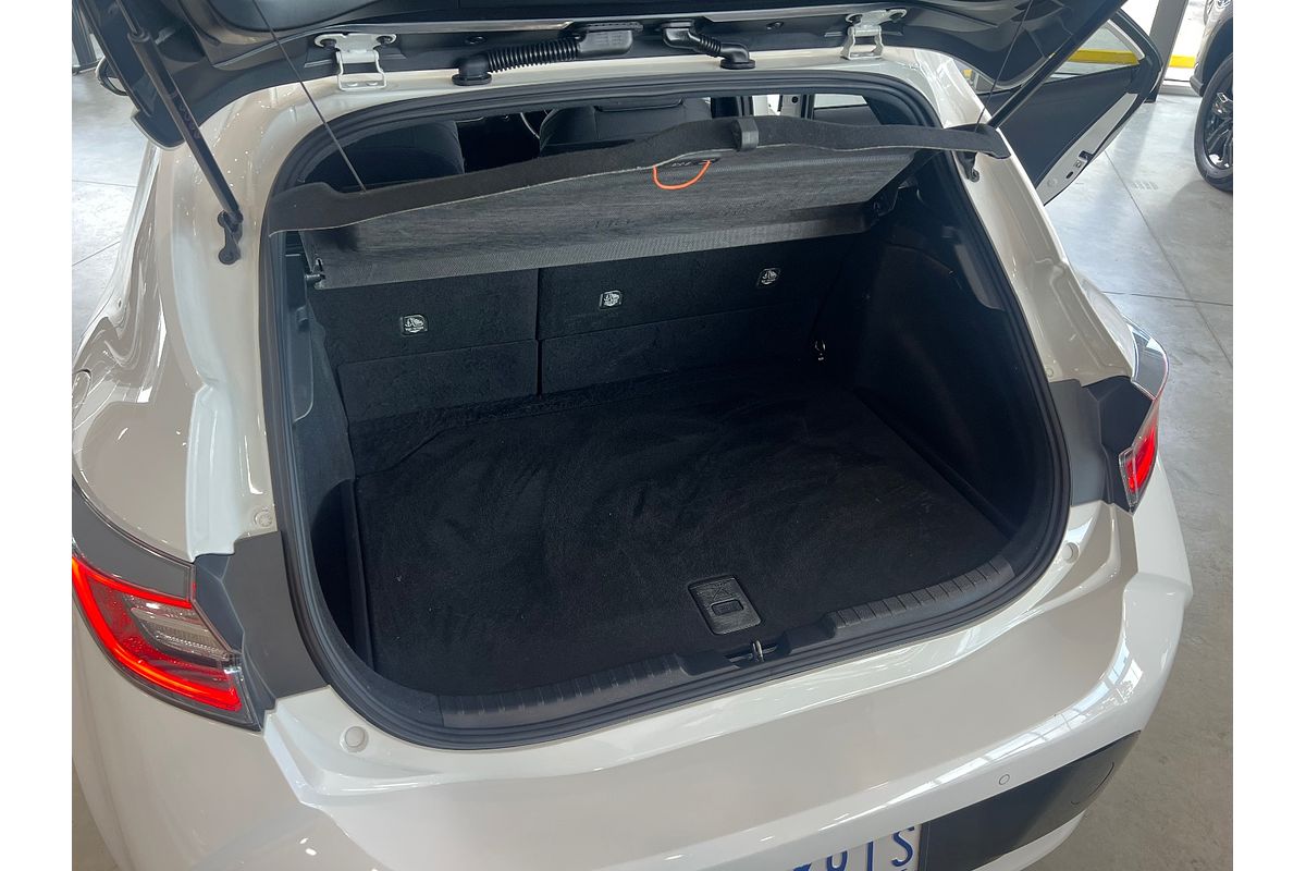 2019 Toyota Corolla SX Hybrid ZWE211R