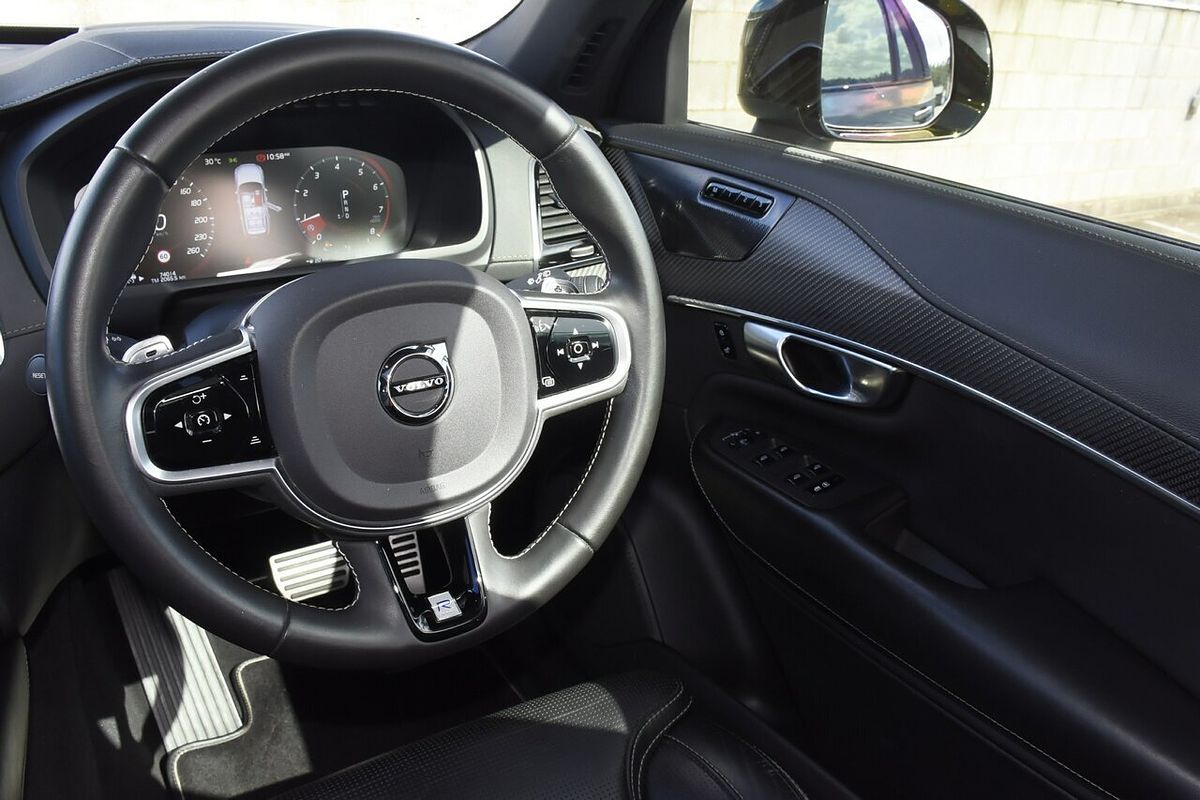 2019 Volvo XC90 T6 R-Design