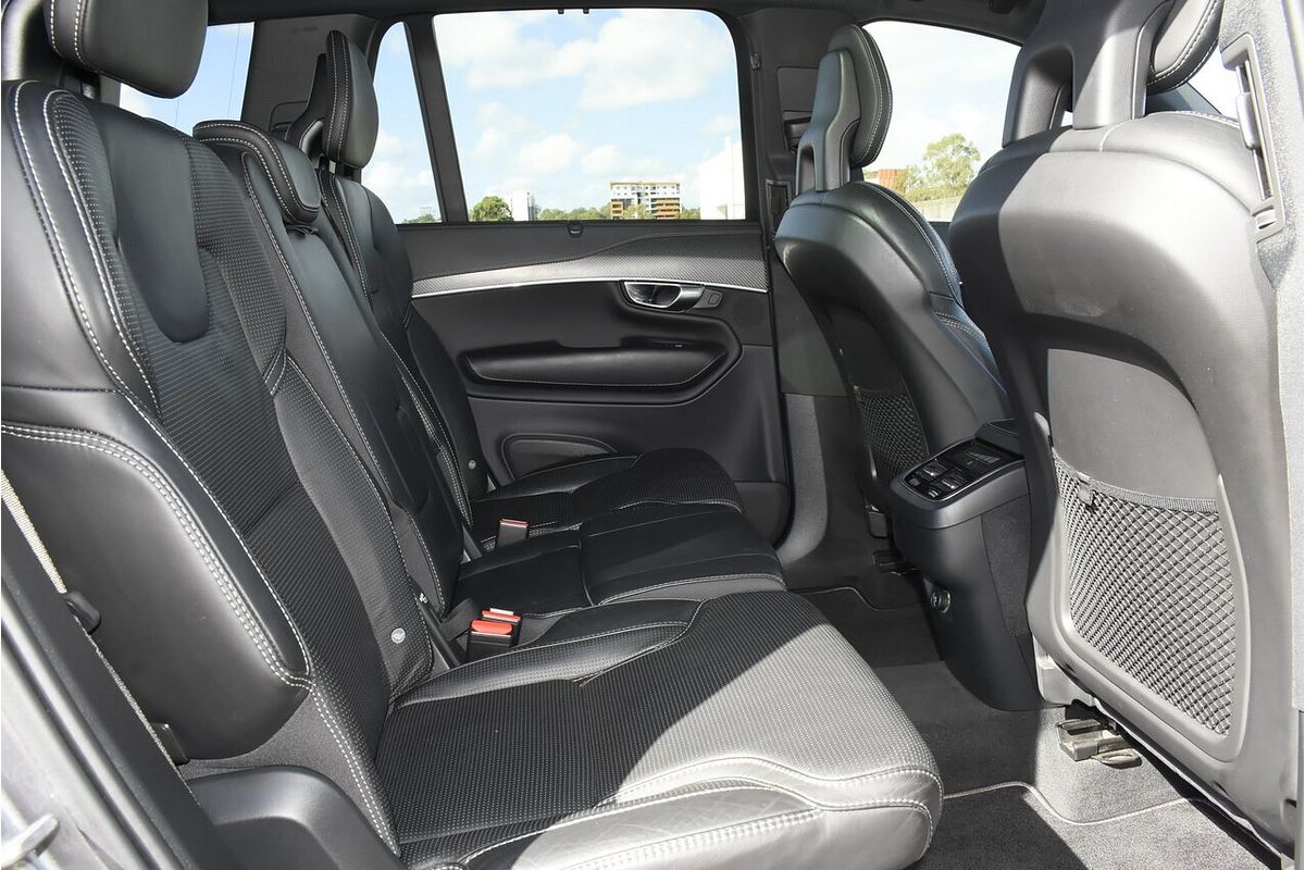 2019 Volvo XC90 T6 R-Design