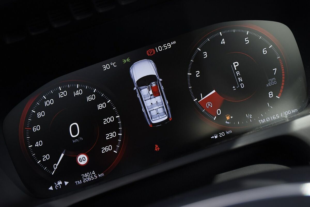 2019 Volvo XC90 T6 R-Design